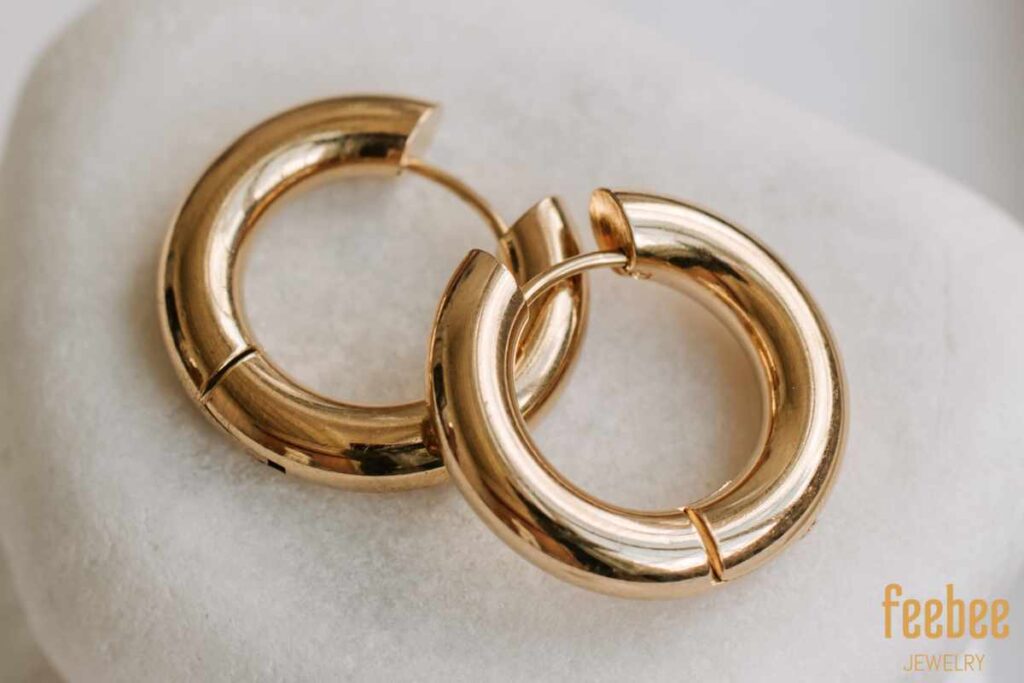 What Is PVD Gold? Benefits, Care Tips, and Comparison 1 PVD Gold earrings