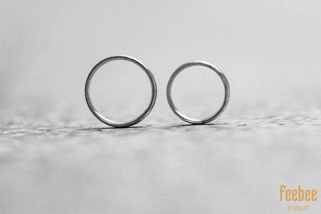 How to Tell if a Ring is Stainless Steel? 2 Smooth and Scratch Resistant stainless steel rings
