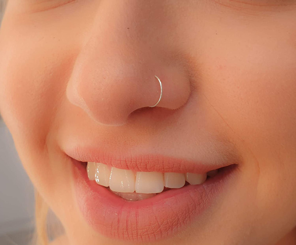 A complete guide to choose the Best Metal for Nose Piercing 1 Metal Nose Piercing