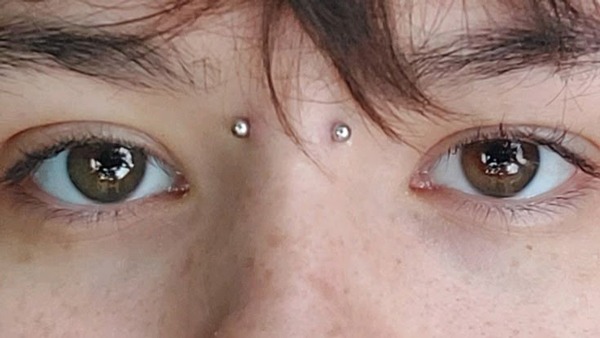 A complete guide to choose the Best Metal for Nose Piercing 5 image 1