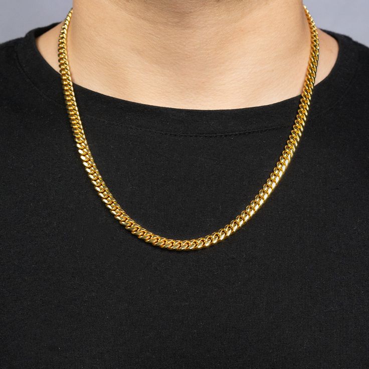 Parts of a necklace Explained: A complete guide 6 Curb chain