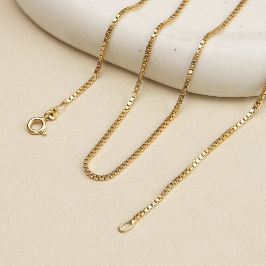 Parts of a necklace Explained: A complete guide 5 Box chain